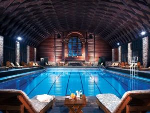 beautiful-hotel-pool