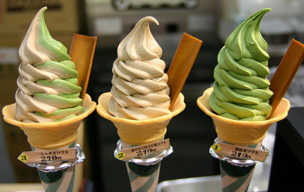 Swirly ice cream cones